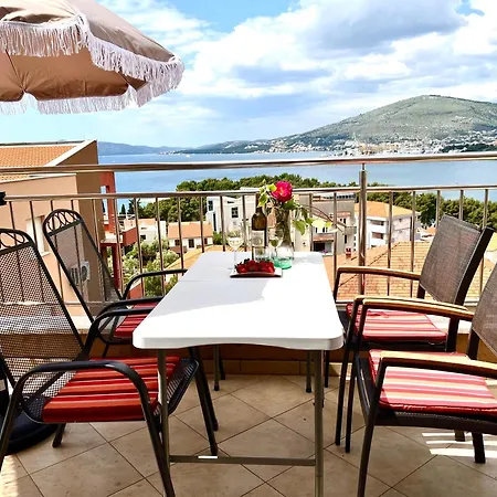 Apartment Getaway Penthouse, Stunning Sun N Ocean Views *